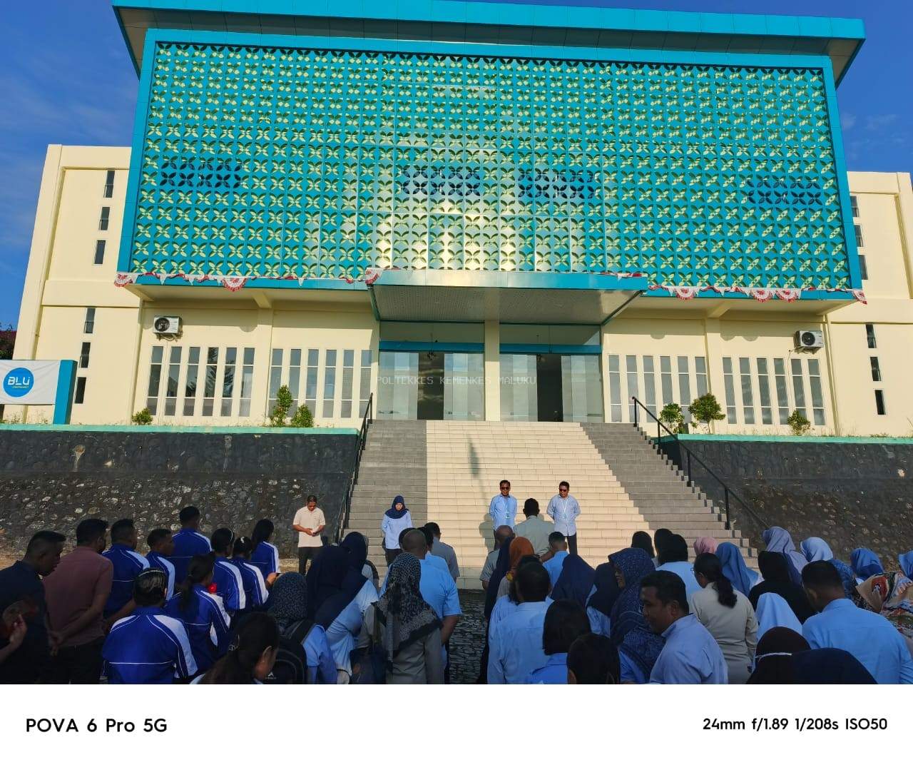 Listrik Padam Tak Menyurutkan Semangat Pegawai Poltekkes untuk Apel Pagi Awal Puasa