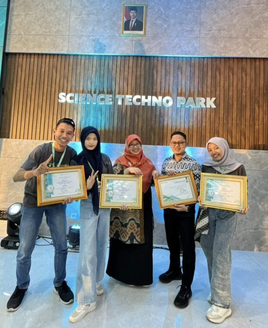 Mahasiswa Poltekkes Kemenkes Maluku Raih Prestasi Gemilang di Ajang Mahasiswa Berprestasi Nasional di Semarang